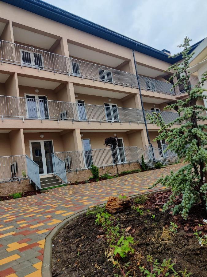 Family Hotel 格里比夫卡 外观 照片